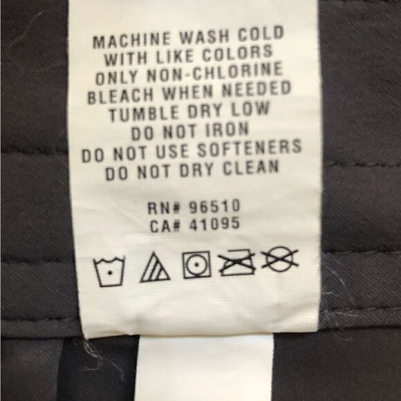 Under Armour Men’s Gray Loose Heat Gear Shorts, Size 30 - Picture 7 of 9